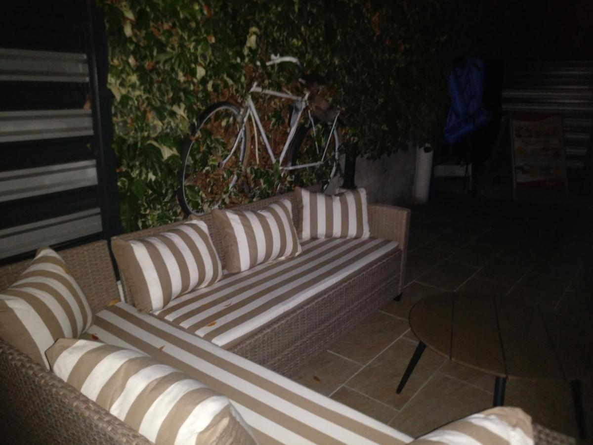 Apartments Villa A - Heating Pool Trogir Zewnętrze zdjęcie