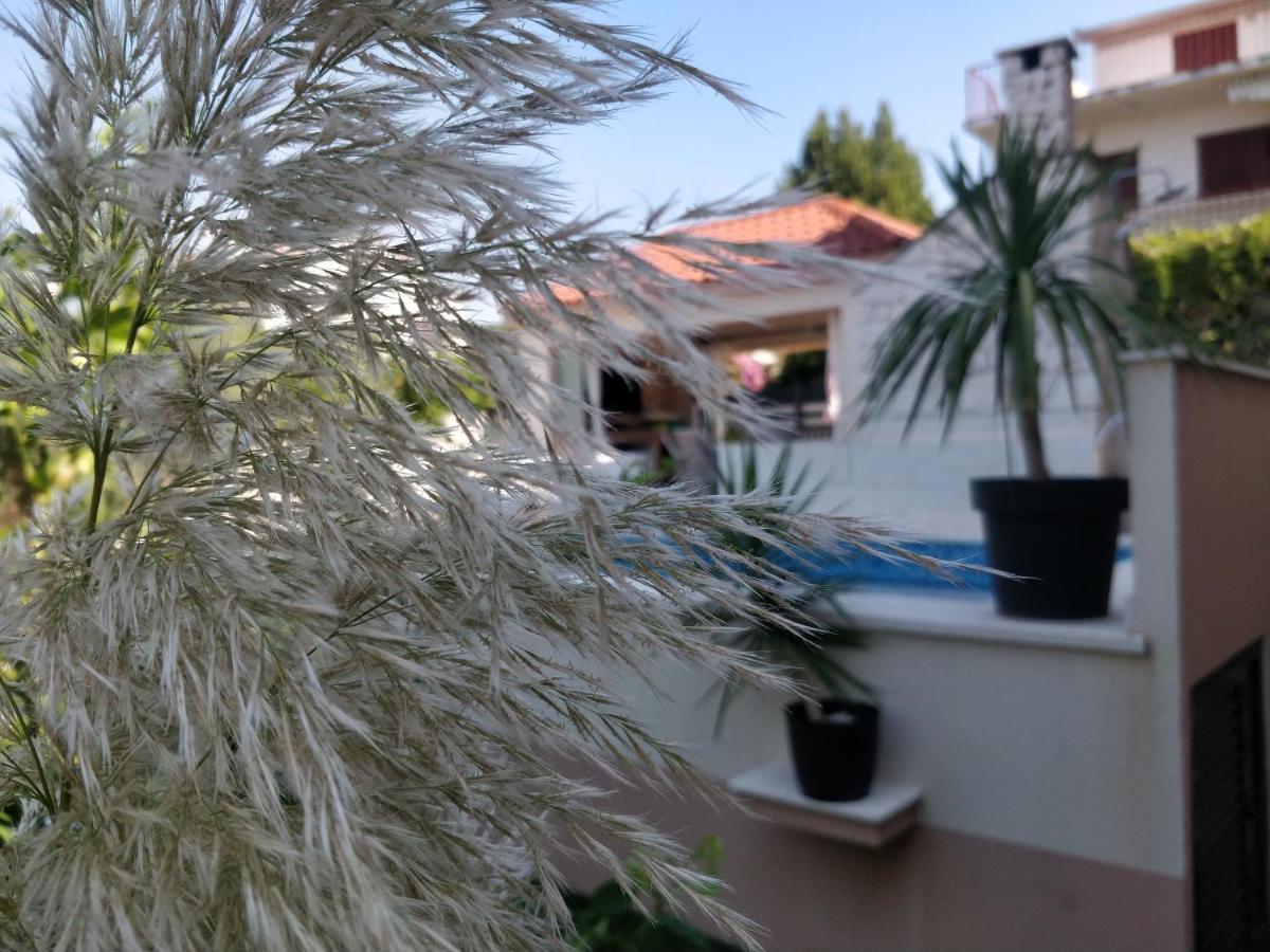 Apartments Villa A - Heating Pool Trogir Zewnętrze zdjęcie