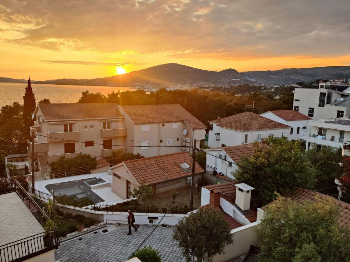 Apartments Villa A - Heating Pool Trogir Zewnętrze zdjęcie