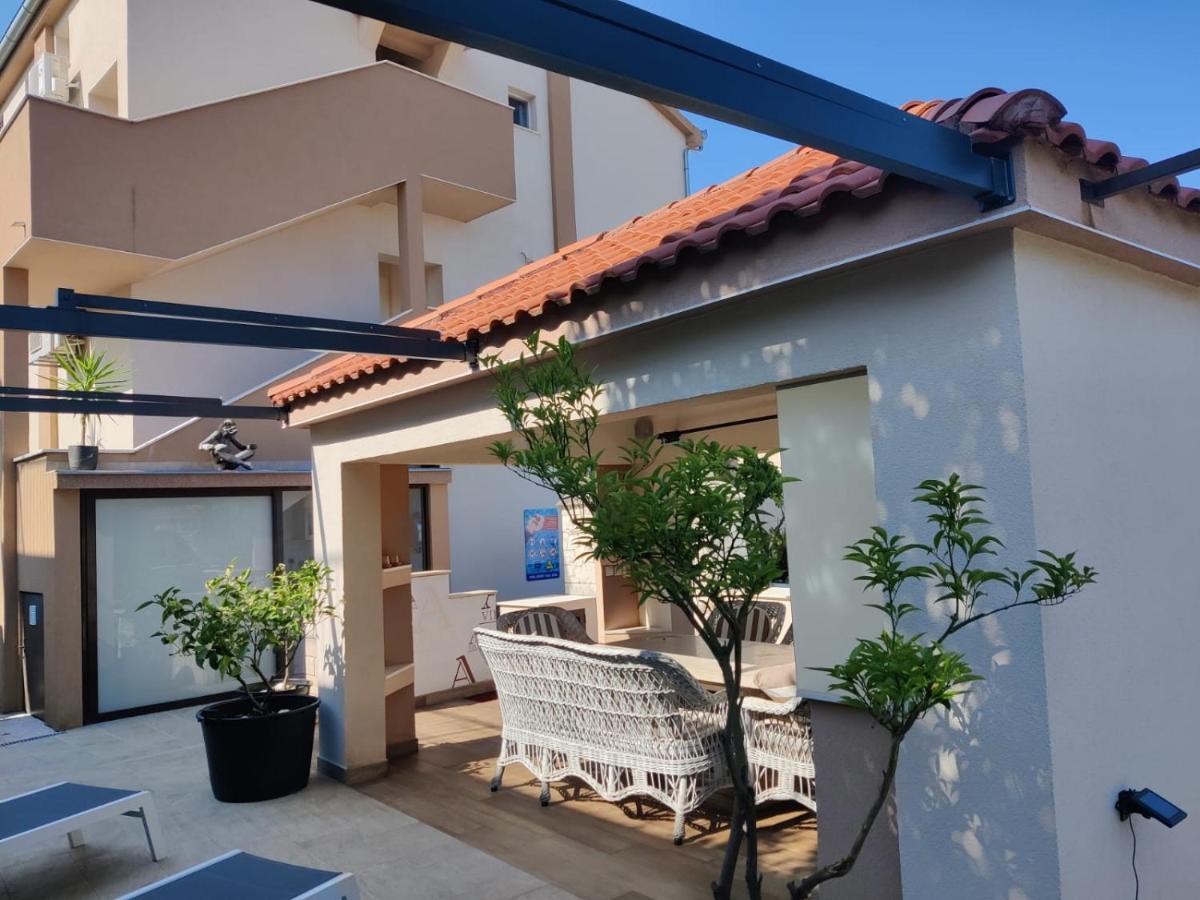 Apartments Villa A - Heating Pool Trogir Zewnętrze zdjęcie