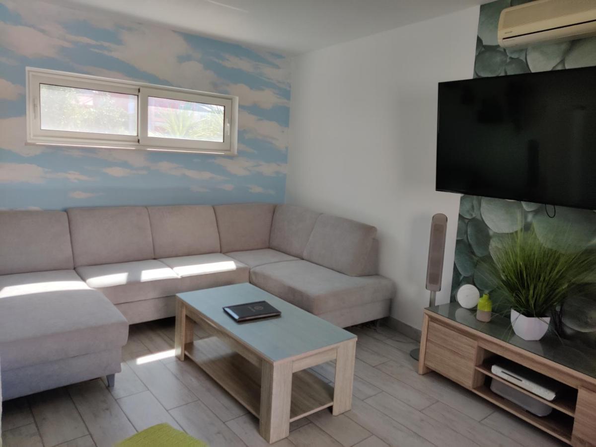 Apartments Villa A - Heating Pool Trogir Zewnętrze zdjęcie