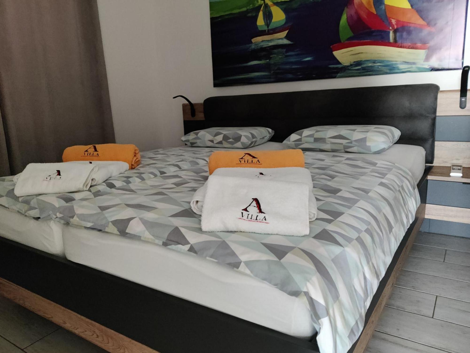 Apartments Villa A - Heating Pool Trogir Zewnętrze zdjęcie